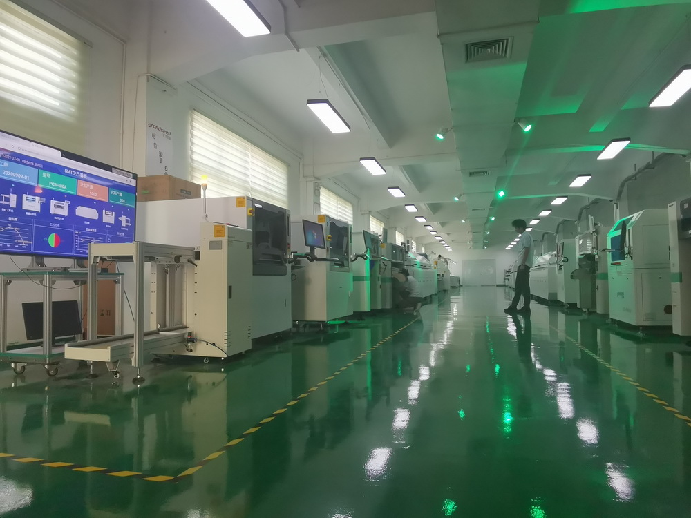 廣晟德SMT生產線展示區(qū)